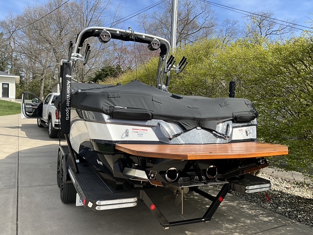 2018 MasterCraft XT25 Icon